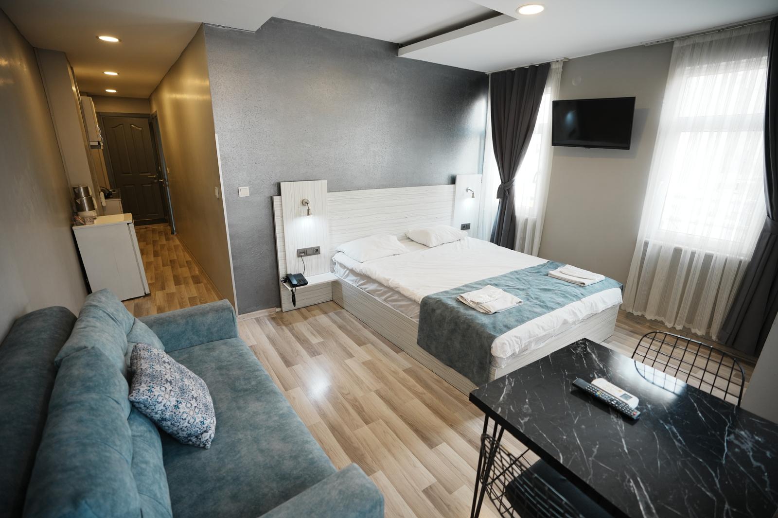 aeff0596-88bf-43e0-9195-c8b1e8632df1